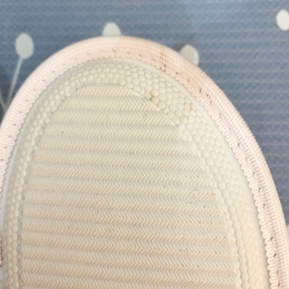 EUC Splendid Faux Fur Crisscross Slippers - Picture 4 of 5